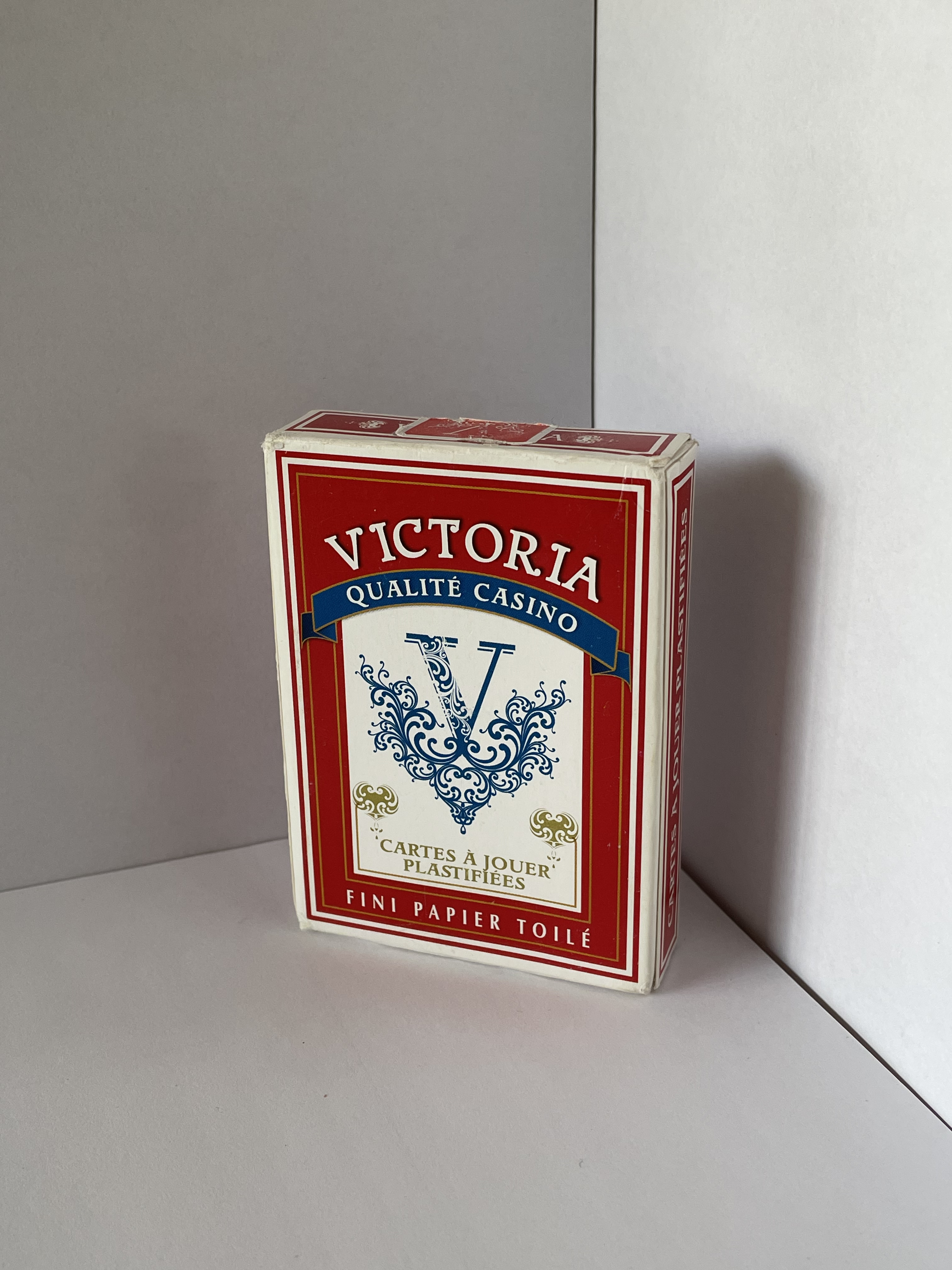 The front view of a card box.